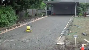 Driveway Tear-Out & Replacement in Bellevue, WA: concrete driveway work by Redmond Concrete (photo 4 of 6)