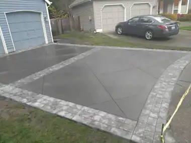 More Driveways: concrete driveway work by Redmond Concrete, concrete contractor serving Bothell (photo 21 of 34)