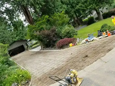 More Patios, Walkways & Steps: concrete walkway and steps work by Redmond Concrete, concrete contractor serving Kirkland (photo 21 of 31)