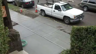 Sidewalk, Approach & Driveway in Seattle, WA by Redmond Concrete