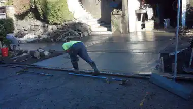 Sidewalk, Approach & Driveway in Seattle, WA: concrete walkway and steps work by Redmond Concrete (photo 5 of 6)