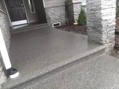 Snohomish Exposed Aggregate Driveway & Custom Architectural Entry in Snohomish, WA by Redmond Concrete