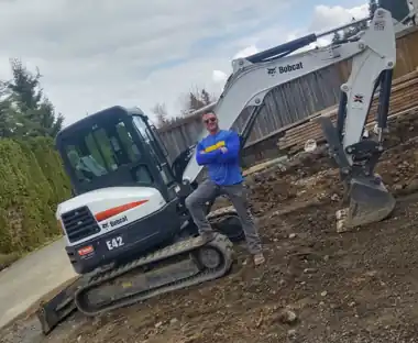 Our Crew & Equipment: concrete slab work by Redmond Concrete, concrete contractor serving Redmond (photo 5 of 34)